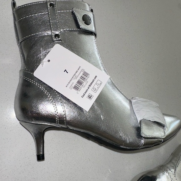 SCOOP Silver Ankle Boots - Picture 8 of 9